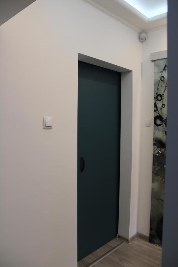 Izzy Apartament Lejlighed Miskolc Eksteriør billede